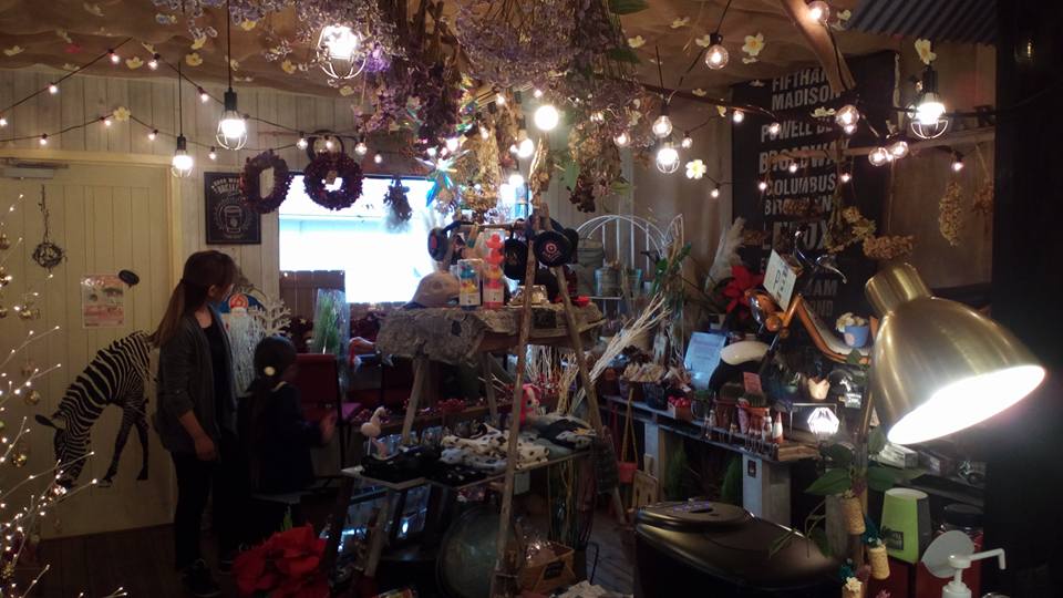 熊本県松橋のオシャレなお花 雑貨のharunaはインスタ映えもする流行りなスポットのお店 Coffee Roaster Labo Wataru